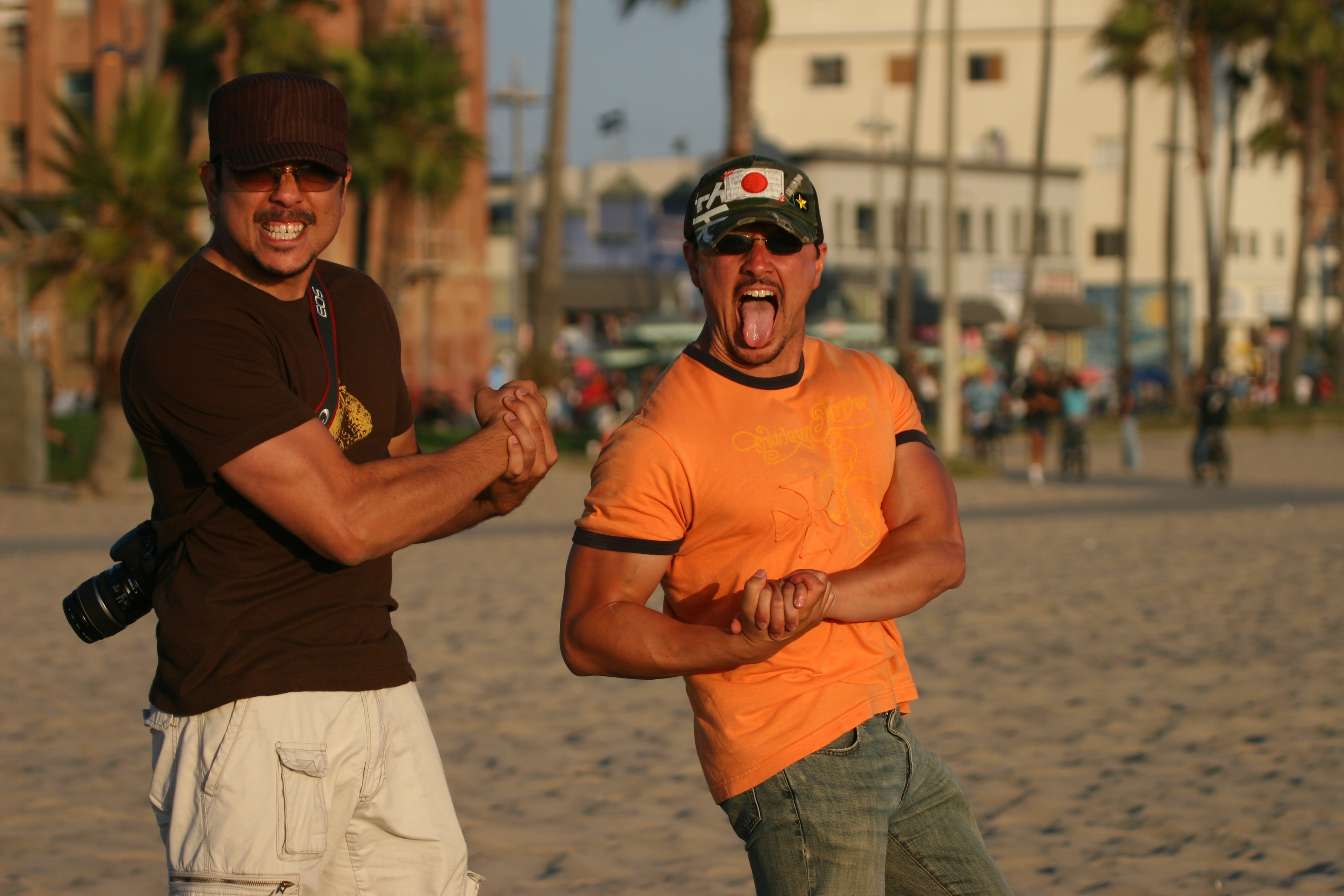 2006.08 - Los Angeles - Venice Beach with Naysan.005