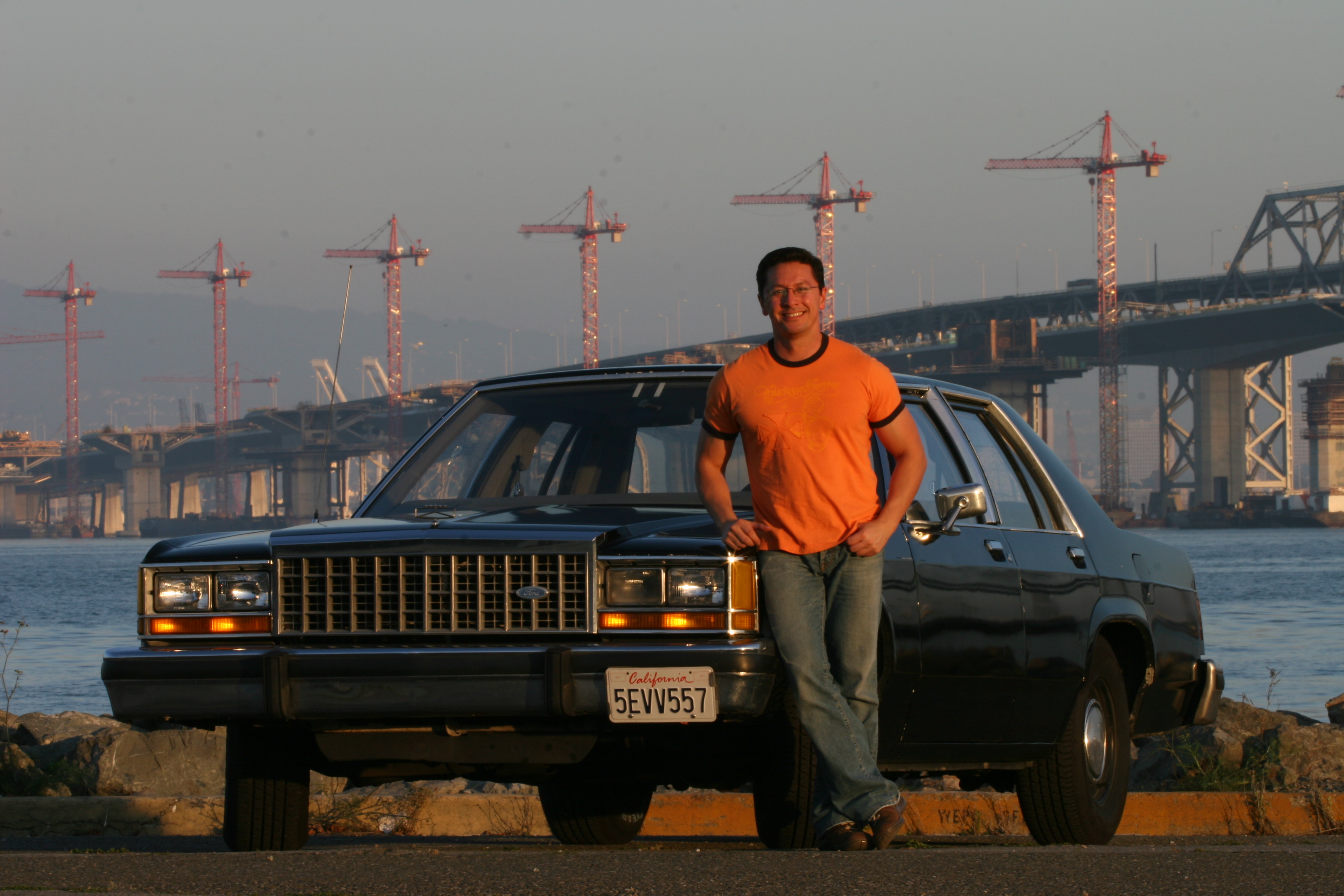 2004.04 - San Francisco - Ford Crown Victoria.004
