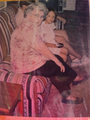 Grandma Patat and Nicole
